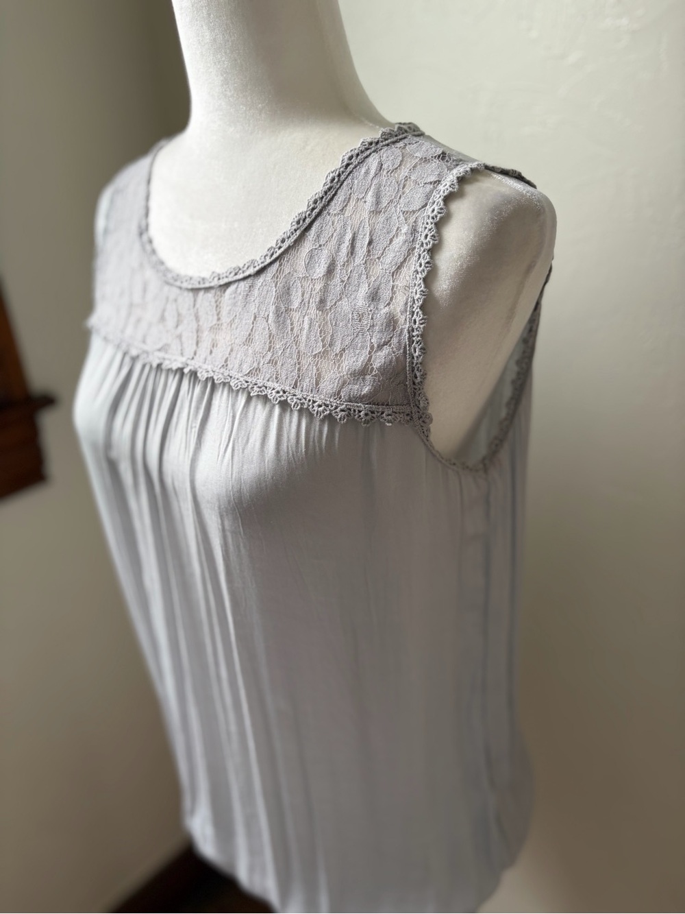 Prontomoda Giusy Made in Italy Silk Blend Lace Sleeveless Blouse Gray S - Picture 6 of 11